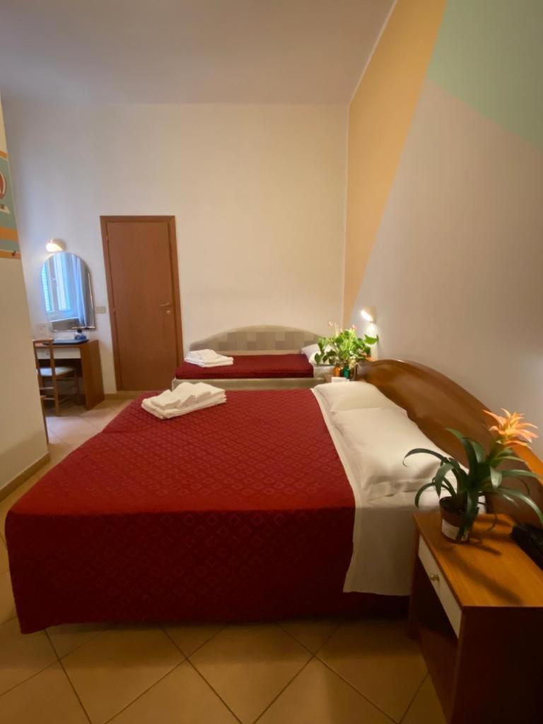 Hotel Villa Caterina Rimini Exteriör bild